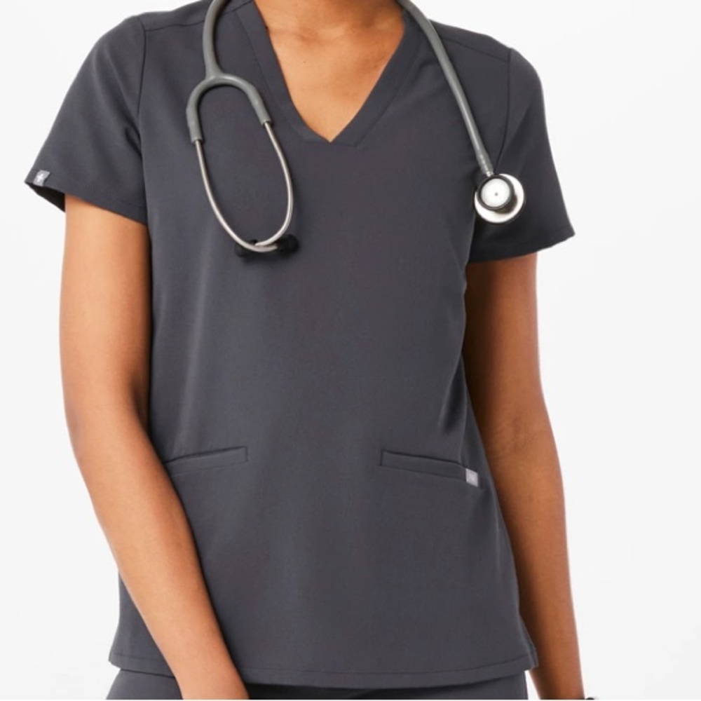Figs Casma Three Pocket Women's Scrub Top Gray 2XL
